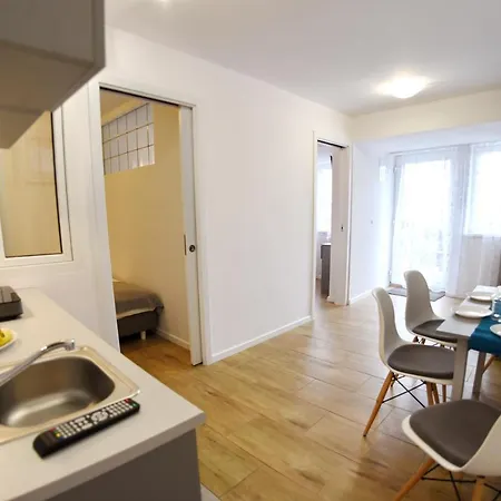 Marinas Bed & Breakfast 3*