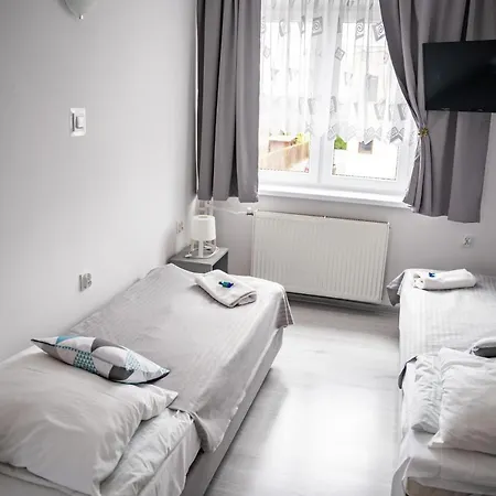 Marinas Panzió Rewa