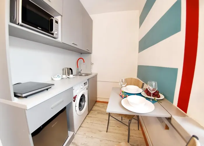 Marinas Bed and Breakfast Rewa