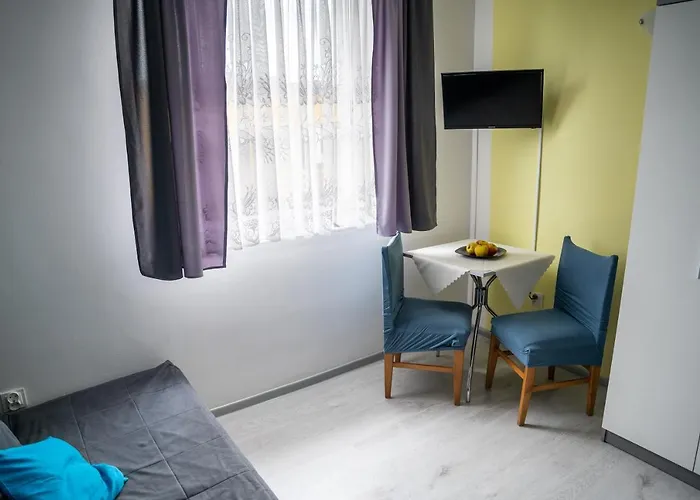 Marinas Bed and Breakfast